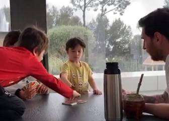 El juego de cartas con el que Leo Messi se divierte con sus hijos