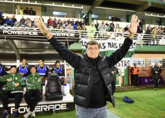 Falcioni dejó de ser técnico de Banfield