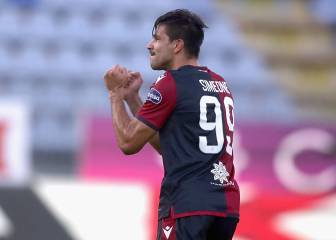 Simeone pelea por ser el quinto delantero de Scaloni