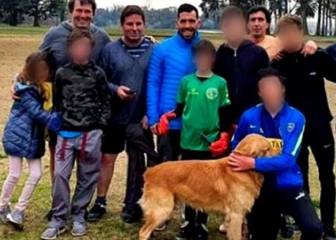 Acusan Tevez de romper la cuarentena para jugar al fútbol con un concejal de Maipú
