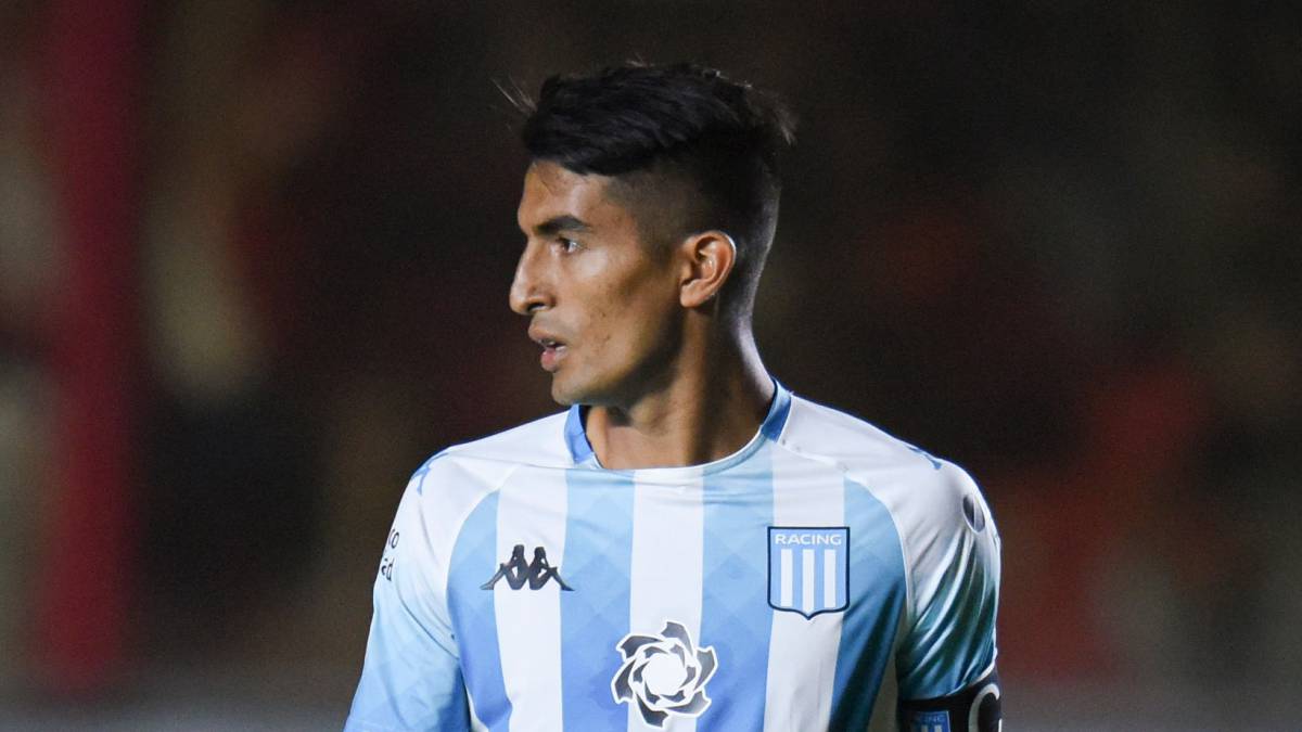 Racing anuncia tres positivos: Alexis Soto, Thiago Banega y Juan José  Cáceres - AS Argentina