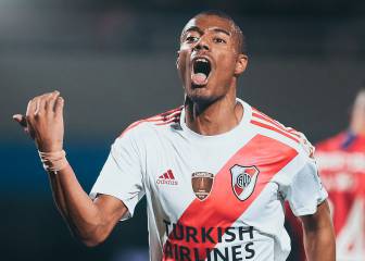 Liverpool especula con una posible venta de De La Cruz