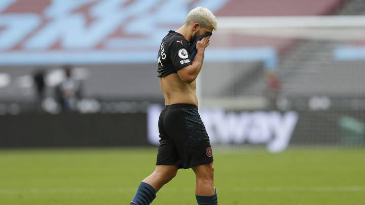 Agüero, un mes de baja, no jugará con Argentina