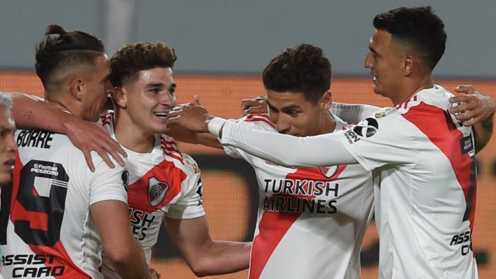 River Banfield River Plate Banfield Tv Horario Y Como Ver La Liga Profesional As Argentina