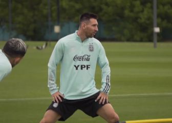 Messi luce sonriente en su primer entrenamiento con Argentina
