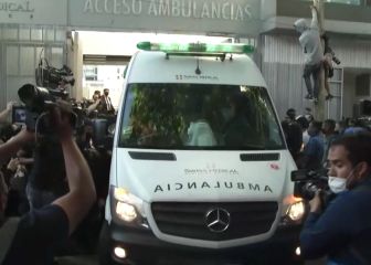 Así salió Maradona en ambulancia tras recibir el alta