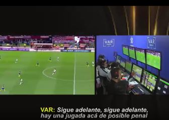 El antecedente de Claus con el VAR en el Superclásico de la Libertadores