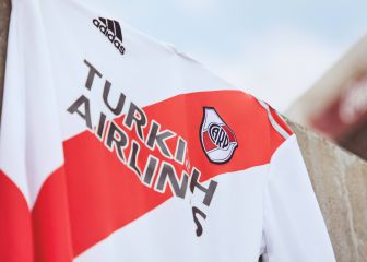 River presentó oficialmente su nueva camiseta titular