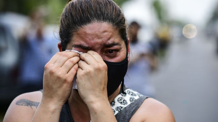 Las calles de Buenos Aires lloran por Maradona