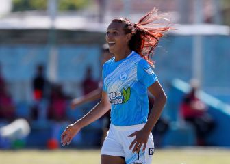 Mara Gómez debutó en Villa San Carlos y es la primera futbolista trans profesional de Argentina