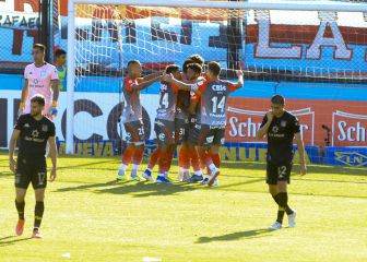 Arsenal vence a Racing y está en zona campeonato
