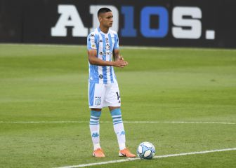 Arsenal gana y clasifica