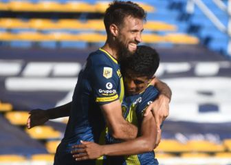 Central goleó a Defensa y Justicia y es líder en soledad