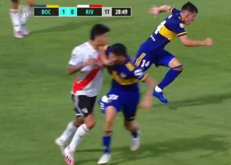 Campuzano expulsado: el colombiano dejó a Boca con uno menos tras dos duras faltas