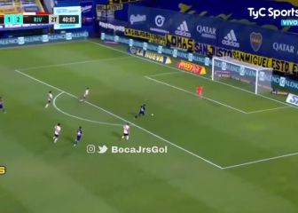 ¡Villa lo empató sobre el final! Tevez lo vio al colombiano y el extremo no falló