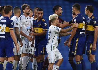 El VAR en el penal de Izquierdoz: 