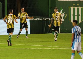 Banfield le da un traspié a Racing en el arranque de la Copa de la Liga Profesional