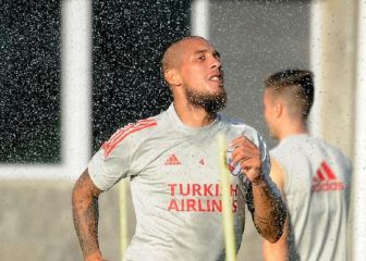 Gallardo sumó a Maidana y Montiel recibió el alta