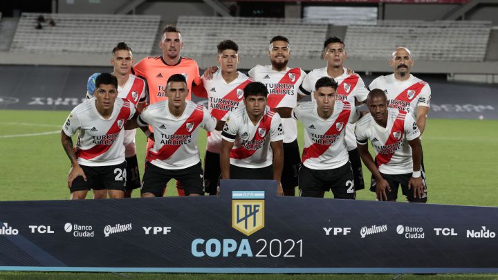 Platense River Formaciones De Platense Y River Hoy Copa De La Liga Profesional As Argentina