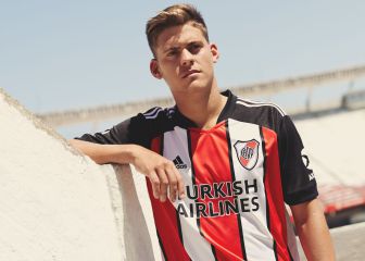 River presentó su nueva camiseta tricolor 2021/2022