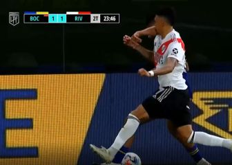 ¡Expulsado Zambrano! La segunda amarilla del peruano