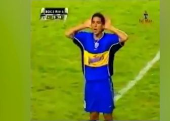 ¿Lo recordás? 20 años del primer Topo Gigio de Riquelme... ante River y ante Macri