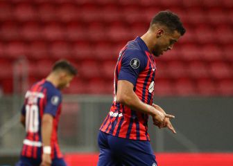 El Peixe mantuvo la ventaja y manda al Ciclón a la Sudamericana