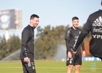 Messi se entrenó con la Selección y piensa en Chile