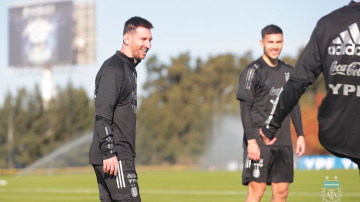 Messi se entrenó con la Selección y piensa en Chile - AS Argentina