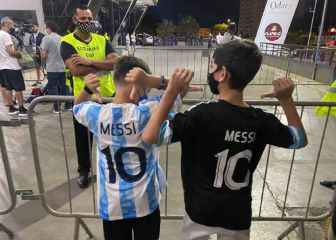 Argentina llegó a Cuiabá y la gente pidió por Messi