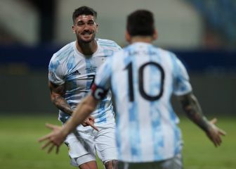 De Paul da un golpe en la mesa