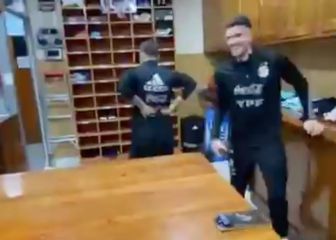 Argentina creó una familia en la Copa: Messi, Papu y De Paul se partían jugando al baloncesto