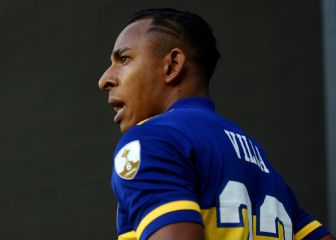 Villa se aleja de Boca