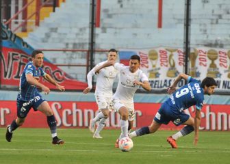 Racing golea a Arsenal