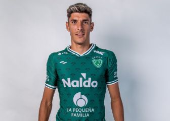 Alanís bajo los focos de la banda