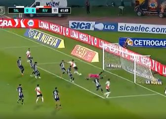 Con uno menos pero River golpeó con este gol de Rojas