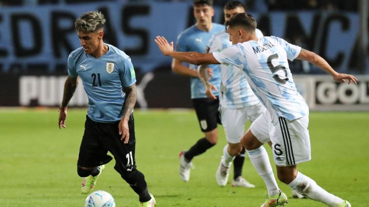 Seguí el Uruguay vs Argentina, hoy en vivo y en directo online, partido de la fecha 13 de Eliminatorias Sudamericanas al Mundial de Qatar 2022, a través de AS.com.