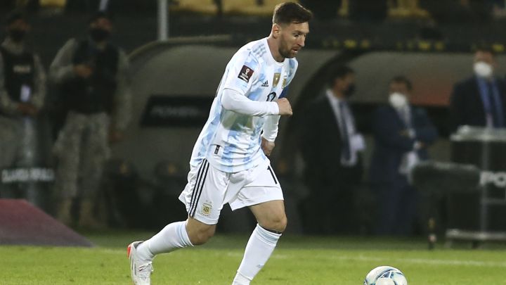 Messi dio el presente en Montevideo y ya piensa en Brasil