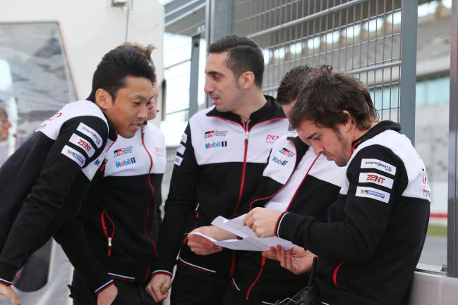 Nakajima, Buemi y Alonso, compañeros en Toyota.