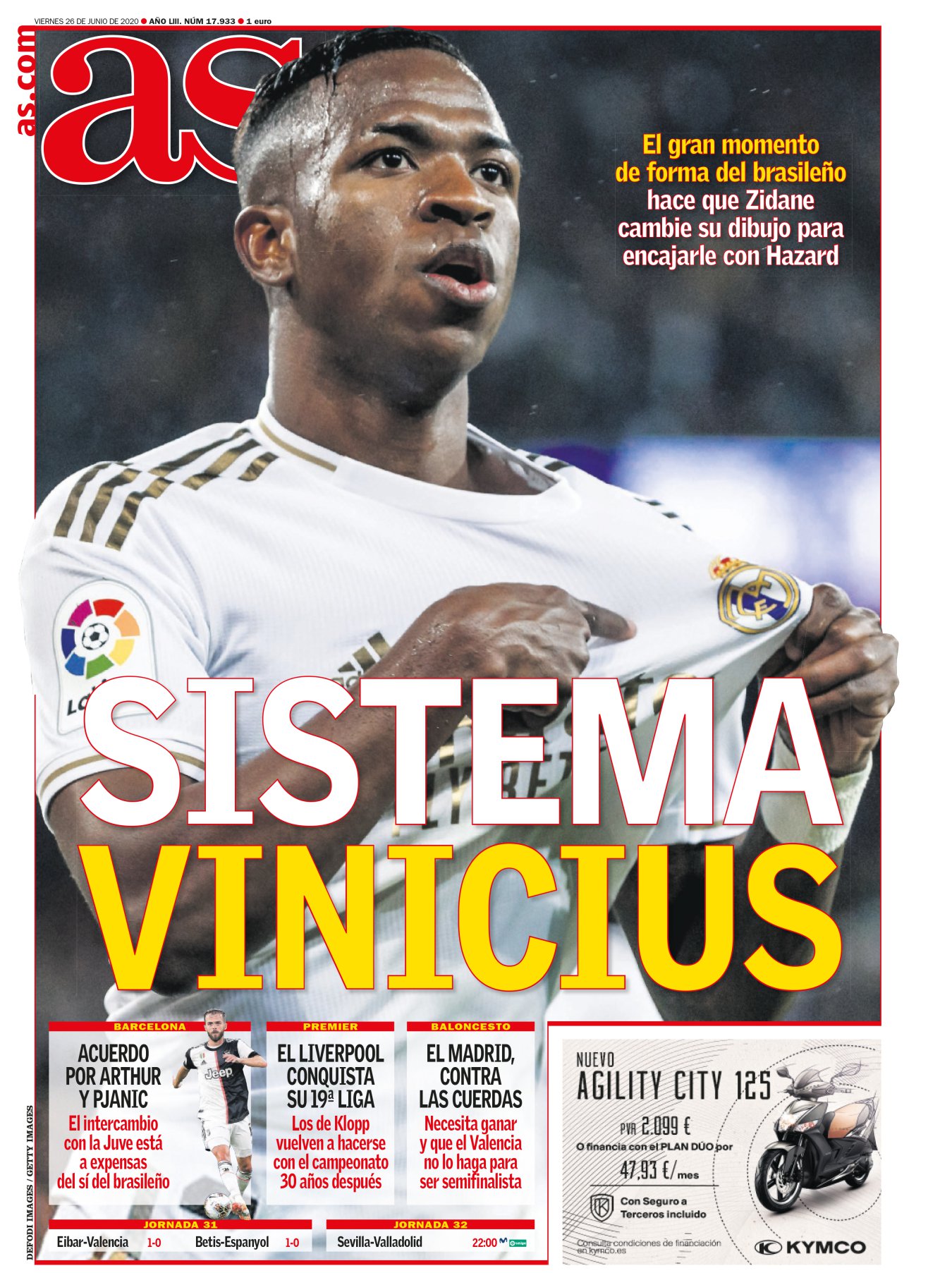 De la pandemia saldremos mejor. Eso decían. Lo que está claro es que hay futbolistas que han salido mejores del confinamiento. Vinicius es uno de ellos. Mario Cortegana le pone letra: “Es un ejemplo para los jóvenes y no tan jóvenes. Siempre quiere mejorar y por eso le pidió clases extra a Zidane y se lleva tareas a casa cada día, con fisio personal y análisis de vídeos”. Esta semana vio una temporada completa de “Vaselinas”. 

