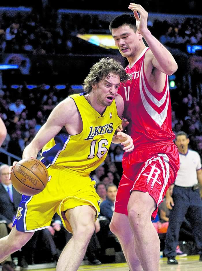 El duelo Pau-Ming dará la clave entre Lakers y Rockets
