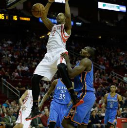 Westbrook y Durant se exhiben ante su excompañero Harden