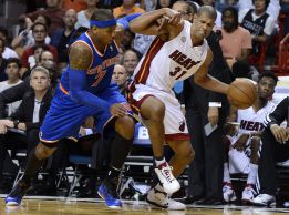 50 puntos de Melo Anthony someten a los diezmados Heat