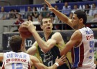 Unicaja arrebata al Obradoiro el último puesto del playoff
