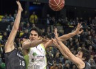 El Unicaja frena en Miribilla su hemorragia de derrotas