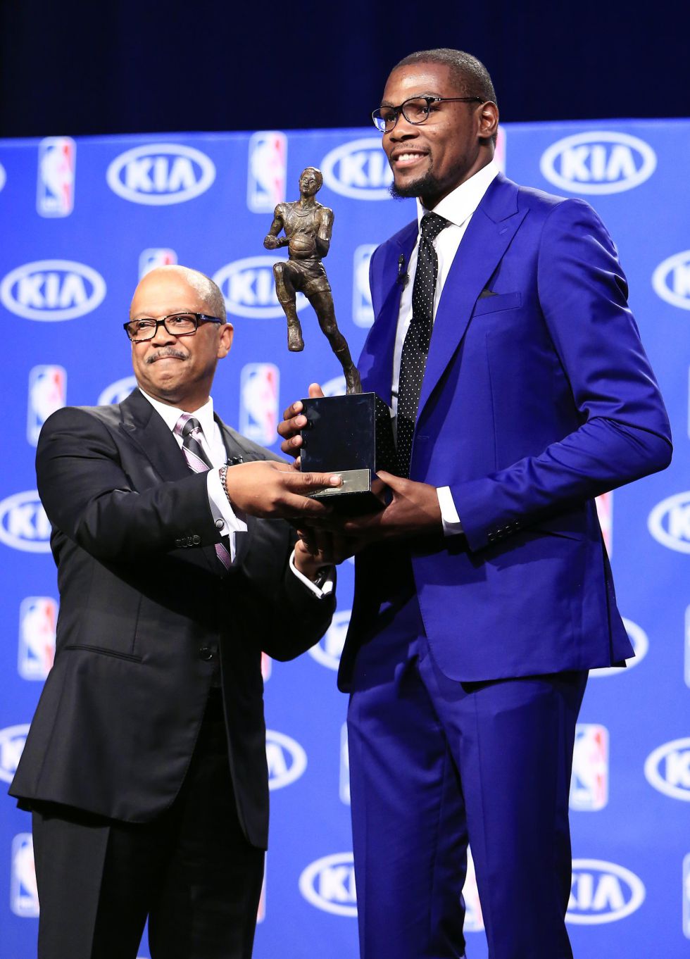 Kevin Durant Gana Su Primer MVP Por Una Amplia Mayoría - AS.com