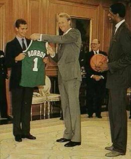 El príncipe Felipe fue 'número 1' de los Celtics de Larry Bird