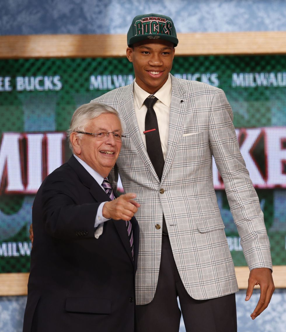 Antetokounmpo ha crecido cinco cm. desde el pasado draft 