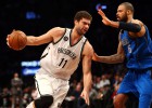 Thunder y Nets negocian un traspaso por Brook López