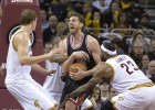 LeBron (26) impone su ley a costa de los Bulls de Pau (11)